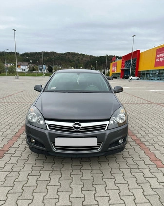 Opel Astra cena 11900 przebieg: 307386, rok produkcji 2011 z Rumia małe 92